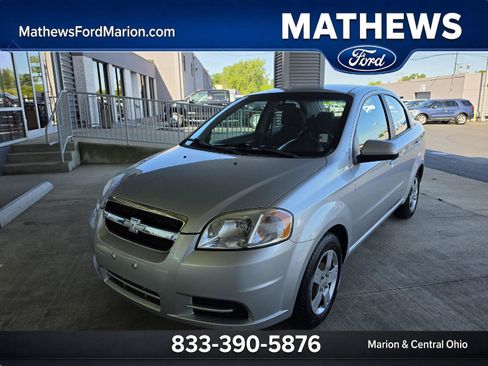 Used 2011 Chevrolet Aveo LT FWD image 1