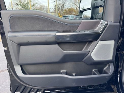 New 2026 Ford F250 Platinum w/ FX4 Off-Road Package image 23