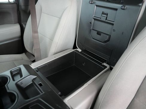 Used 2019 Chevrolet Silverado 1500 LT w/ Texas Edition image 27