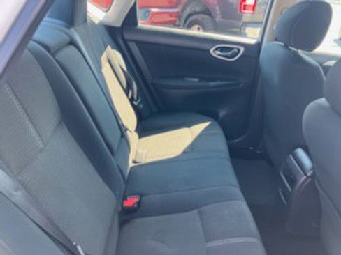 Used 2015 Nissan Sentra S image 9