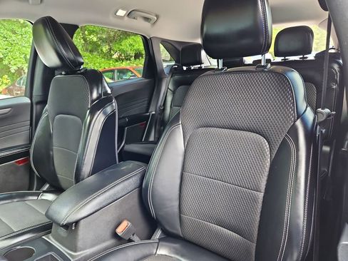 Used 2024 Ford Escape SE FWD image 23