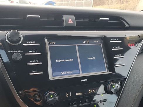 Used 2020 Toyota Camry LE image 22