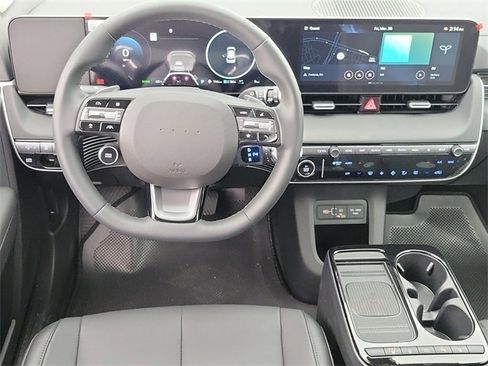 New 2025 Hyundai Ioniq 5 SEL image 3