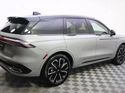 New 2026 Lincoln Nautilus Reserve AWD/4WD image 7