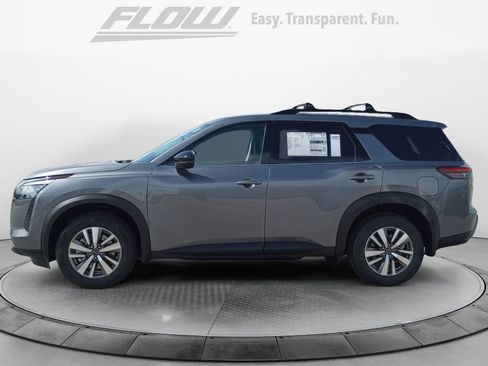 New 2026 Nissan Pathfinder SL FWD image 4