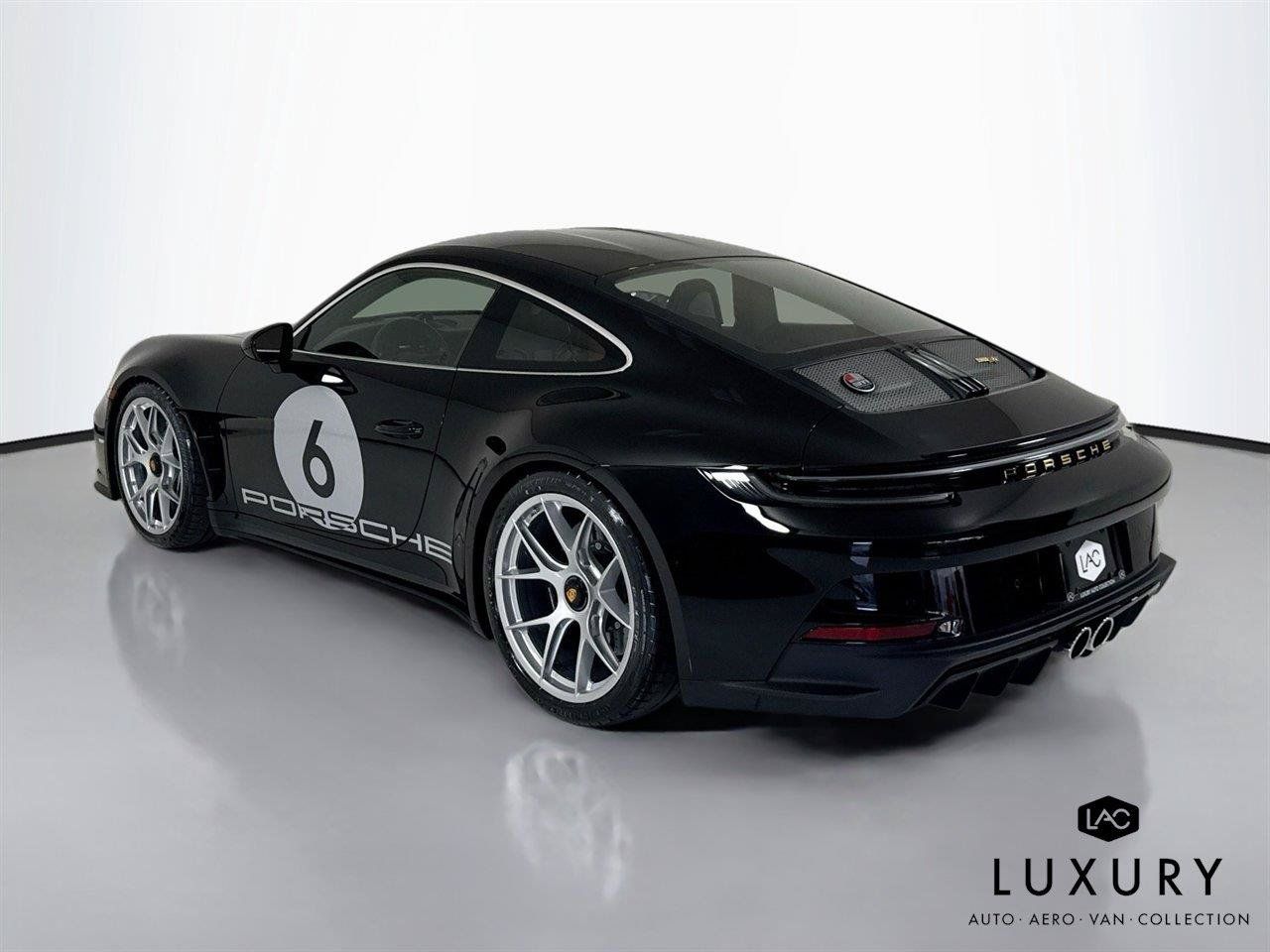 Used 2024 Porsche 911 GT3 RS RWD image 8