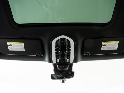 New 2026 Porsche Macan Turbo image 20