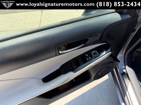 Used 2014 Lexus IS 250 w/ Navigation Package RWD image 17