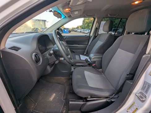 Used 2014 Jeep Compass Sport w/ Power Value Group AWD/4WD image 4