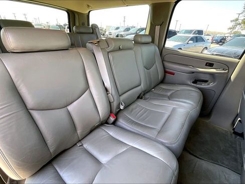 Used 2004 GMC Yukon XL SLT w/ Preferred Equipment Group image 21