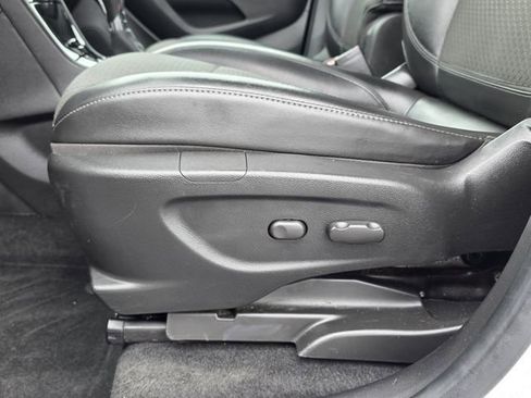 Used 2018 Buick Encore Preferred FWD image 13