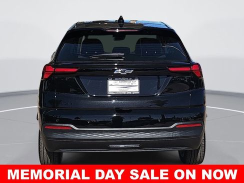 New 2027 Chevrolet Bolt LT w/ Comfort Package FWD image 4