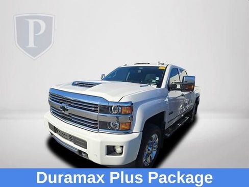 Used 2017 Chevrolet Silverado 2500 High Country w/ Duramax Plus Package image 8