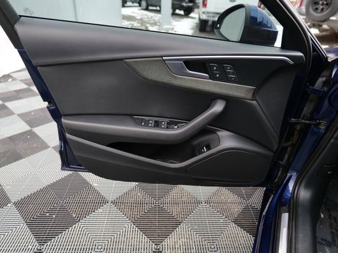 Used 2019 Audi A4 2.0T Premium image 12