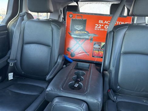 Used 2023 Honda Odyssey Touring image 14