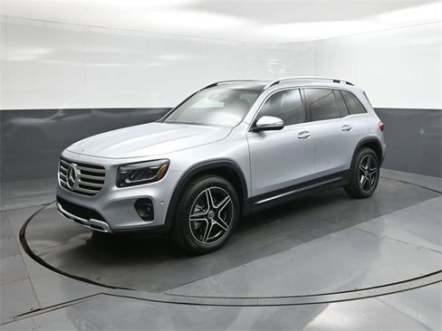 New 2026 Mercedes-Benz GLB 250 image 1