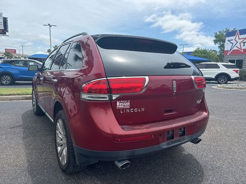Used 2014 Lincoln MKX FWD w/ Equipment Group 101A image 3