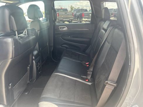 Used 2020 Jeep Grand Cherokee Altitude AWD/4WD image 11