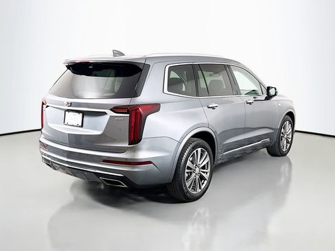 Used 2021 Cadillac XT6 Premium Luxury image 7