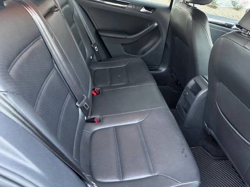 Used 2017 Volkswagen Jetta SEL image 13