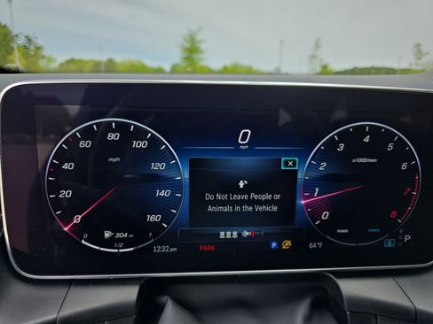 Used 2023 Mercedes-Benz GLC 300 4MATIC image 19