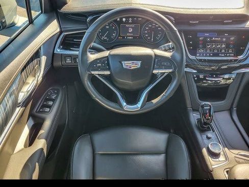 Certified 2024 Cadillac XT6 Premium Luxury w/ Technology Package AWD/4WD image 15