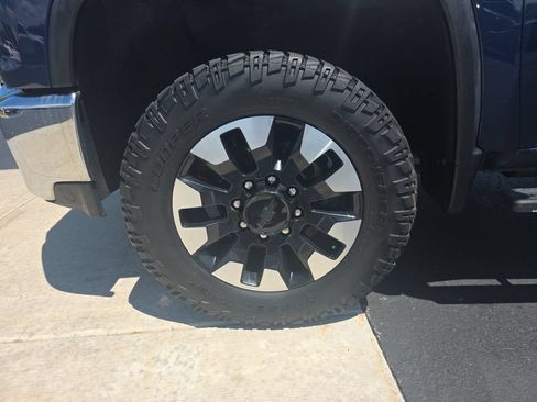 Certified 2020 Chevrolet Silverado 3500 LT w/ Convenience Package AWD/4WD image 29