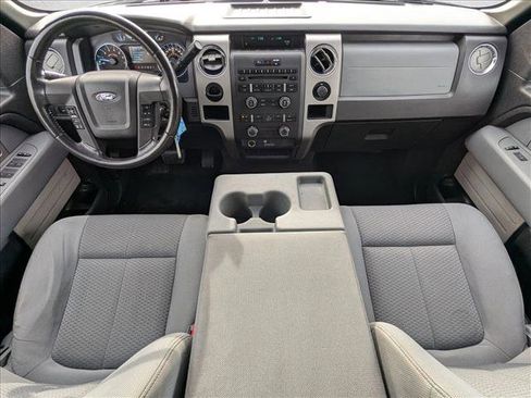 Used 2011 Ford F150 XLT w/ XLT Chrome Pkg image 16