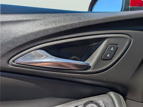 Used 2024 Buick Encore GX Sport Touring image 29