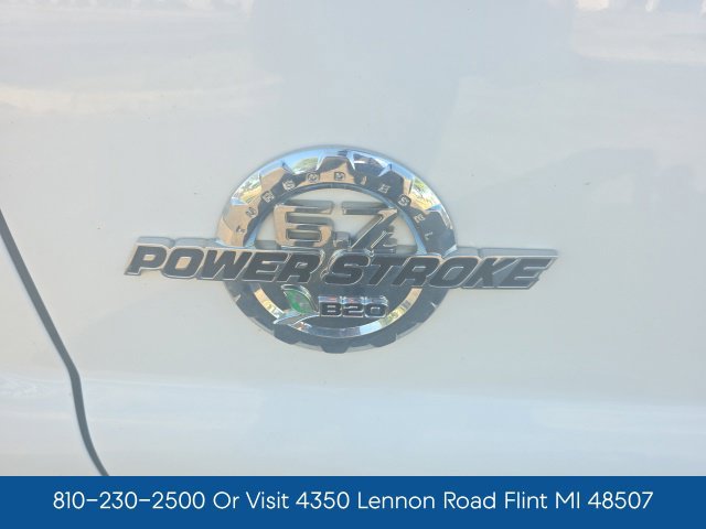 Used 2015 Ford F250 XLT w/ XLT Premium Package AWD/4WD image 4