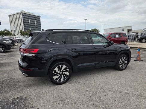 Used 2024 Volkswagen Atlas SE FWD image 13