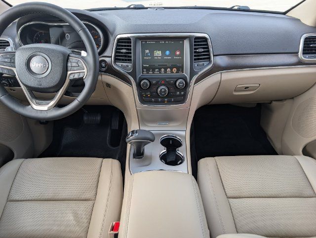 Used 2014 Jeep Grand Cherokee Limited w/ Luxury Group II AWD/4WD image 24