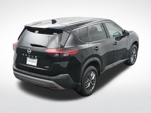 Used 2023 Nissan Rogue S AWD/4WD image 24