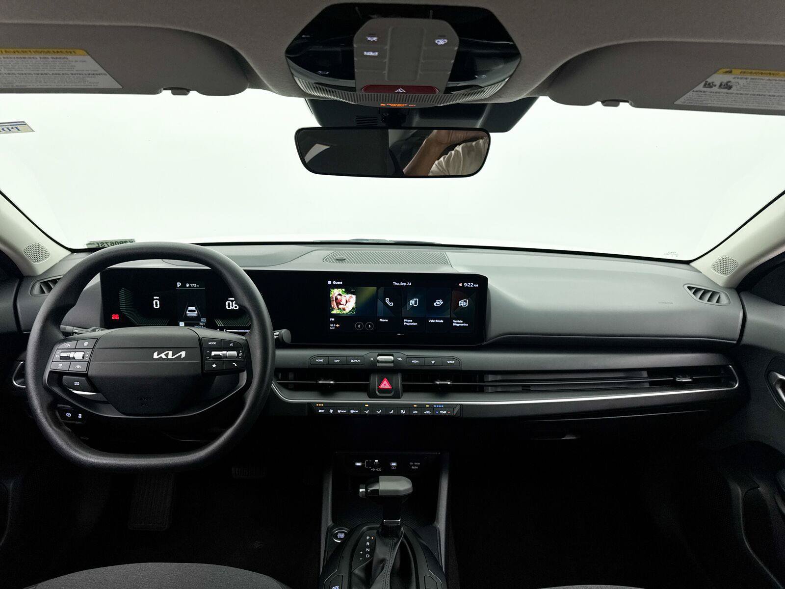 Used 2025 Kia K4 FWD image 20