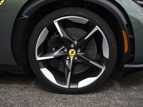 Used 2026 Ferrari Purosangue AWD/4WD image 15