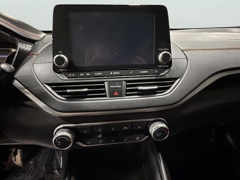 Used 2019 Nissan Altima 2.5 SR w/ SR Premium Package image 10