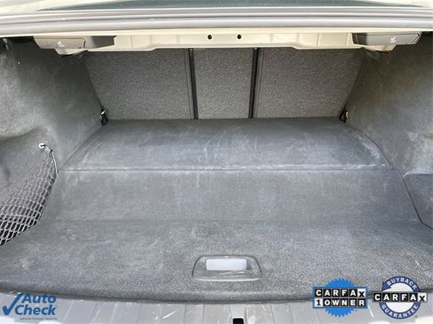 Used 2024 BMW 330e w/ Convenience Package image 88