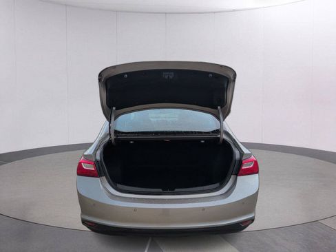 Used 2024 Chevrolet Malibu LT FWD image 5