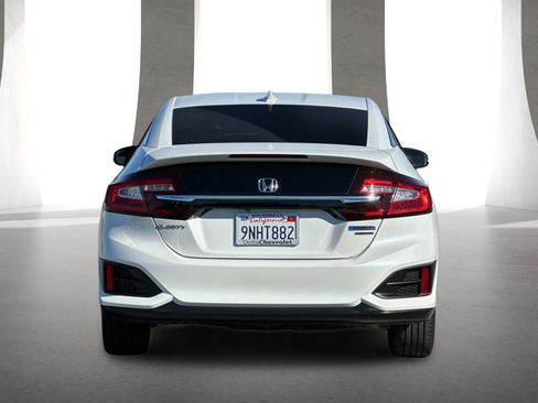 Used 2020 Honda Clarity Touring image 4