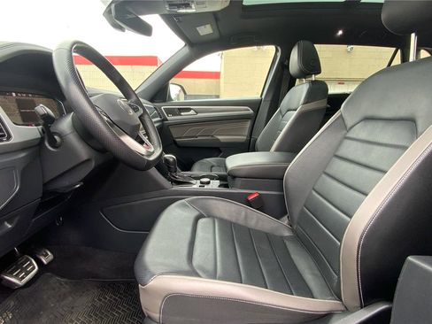 Used 2023 Volkswagen Atlas Cross Sport SEL AWD/4WD image 10