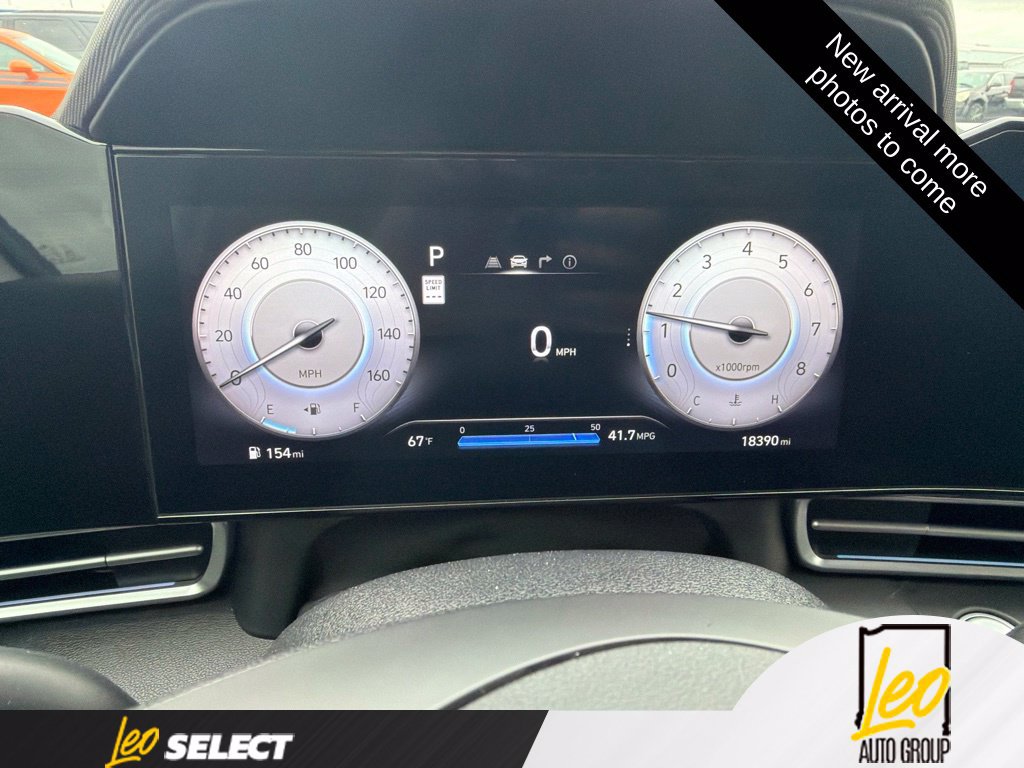 Used 2024 Hyundai Elantra SEL w/ Convenience Package FWD image 7