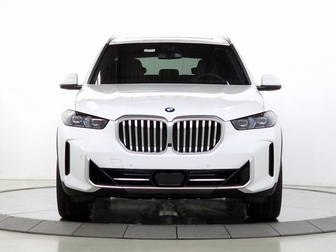 Used 2026 BMW X5 xDrive40i AWD/4WD image 2