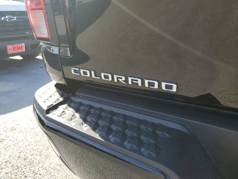 Used 2023 Chevrolet Colorado W/T image 7