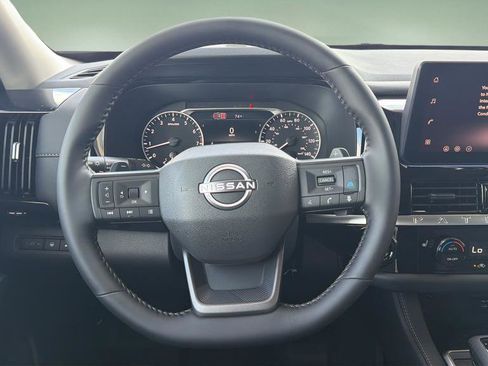 New 2026 Nissan Pathfinder SV AWD/4WD image 9