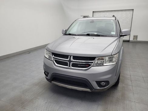 Used 2019 Dodge Journey SE FWD image 15