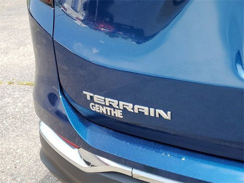 Used 2020 GMC Terrain SLT w/ Preferred Package image 30