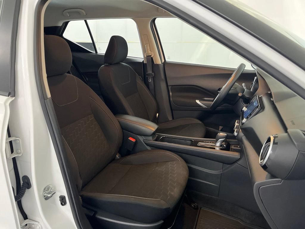Used 2024 Nissan Kicks SV FWD image 21