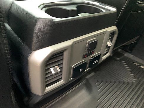 Used 2020 Ford F150 Lariat w/ Equipment Group 502A Luxury AWD/4WD image 22