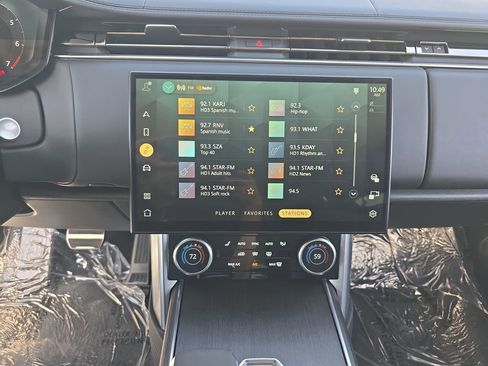 Certified 2023 Land Rover Range Rover Autobiography image 21