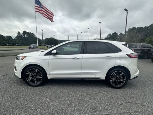 Used 2022 Ford Edge ST w/ Equipment Group 401A image 2